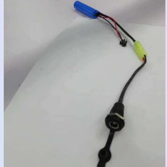 SM-2P بطارية مضخة مياه 18650 1s 3.7 فولت 2000 مللي أمبير مع قابس شحن DC5521