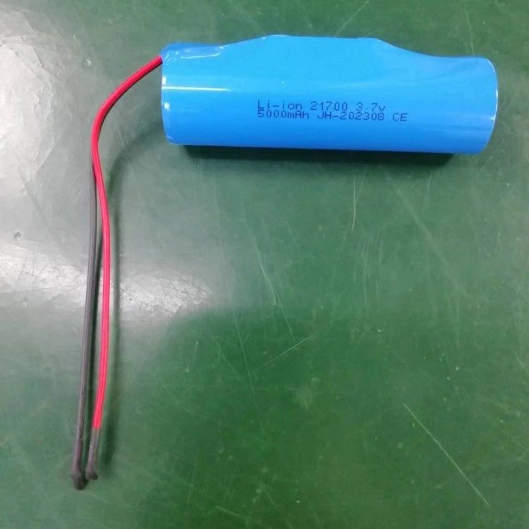 3.7 فولت 5000mAh 21700 حزمة مع PCB والرؤوس 20 AWG للأجهزة الإلكترونية