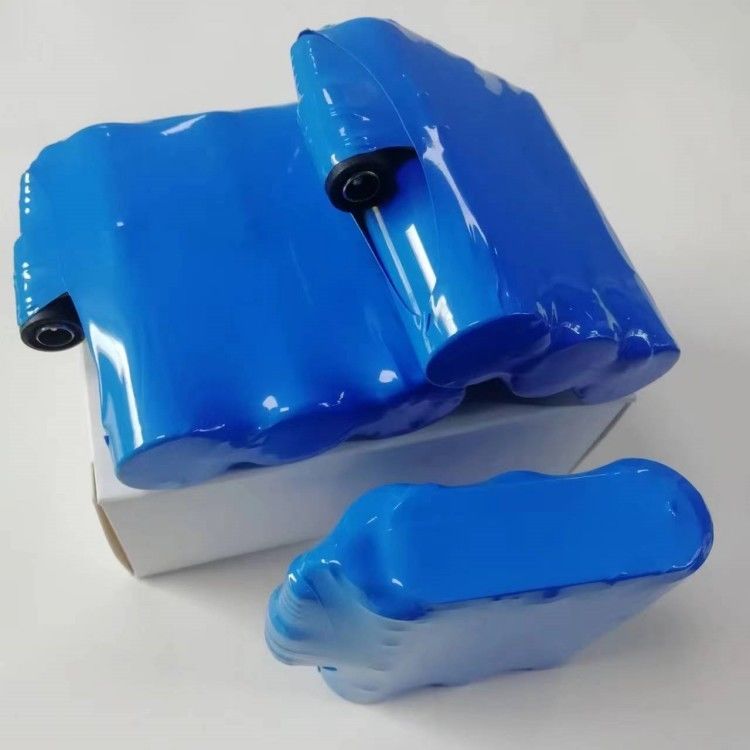 11.1v 5000mah 3s1p بطارية حزمة 21700 خلية مع Dc5.5 X 2.1mm الإناث