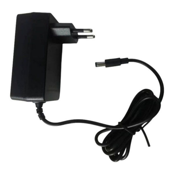 CE 12.6 فولت 2A شاحن EU Plug DC5521 رابط البرميل لاستخدام بطارية 12 فولت