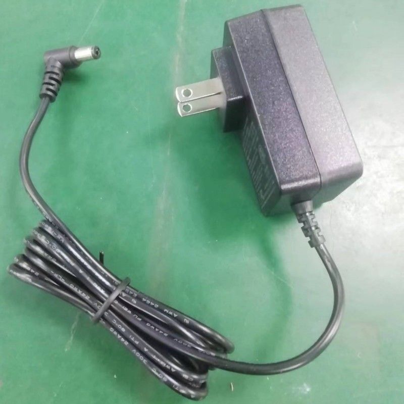 شاحن بطارية 12 فولت 2A US Plug DC Bend Head 90° 2.1 ملم