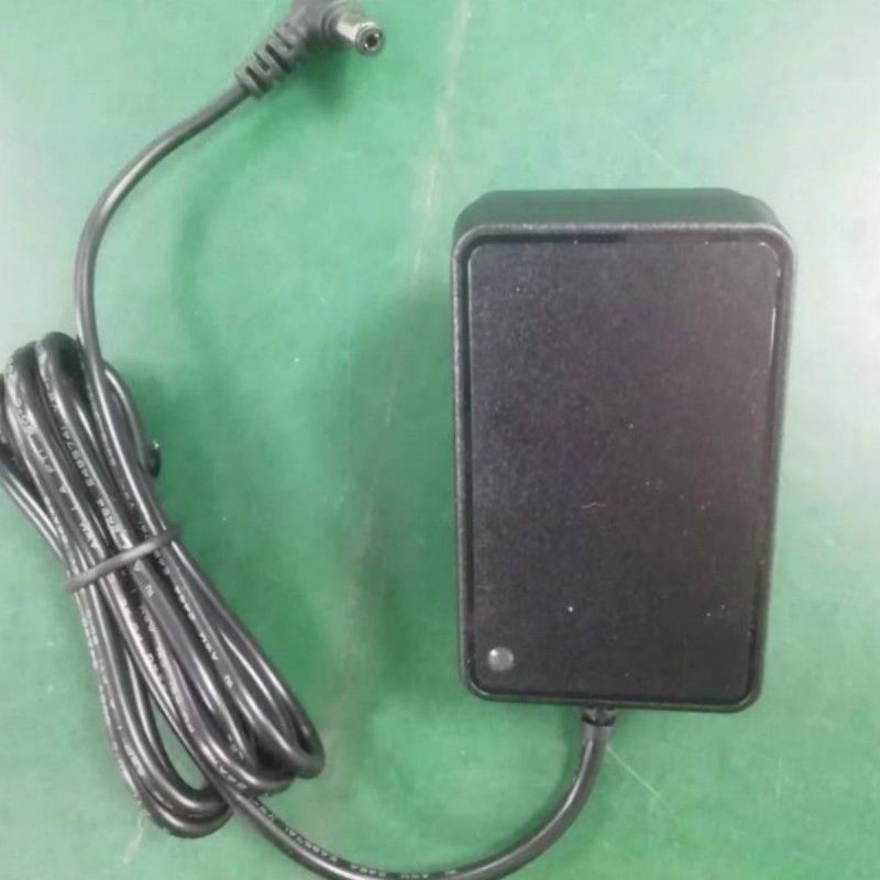 شاحن بطارية 12 فولت 2A US Plug DC Bend Head 90° 2.1 ملم